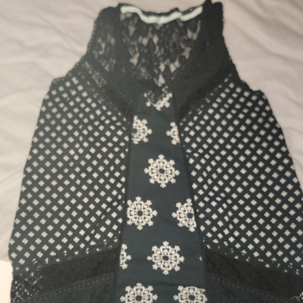 Black Sleeveless Shirt